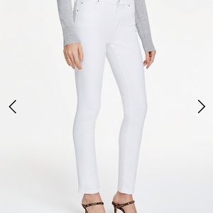 NWT Ann Taylor Curvy Fit Skinny Jeans White 14